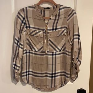 Adorable blush blouse with blue checkered designs